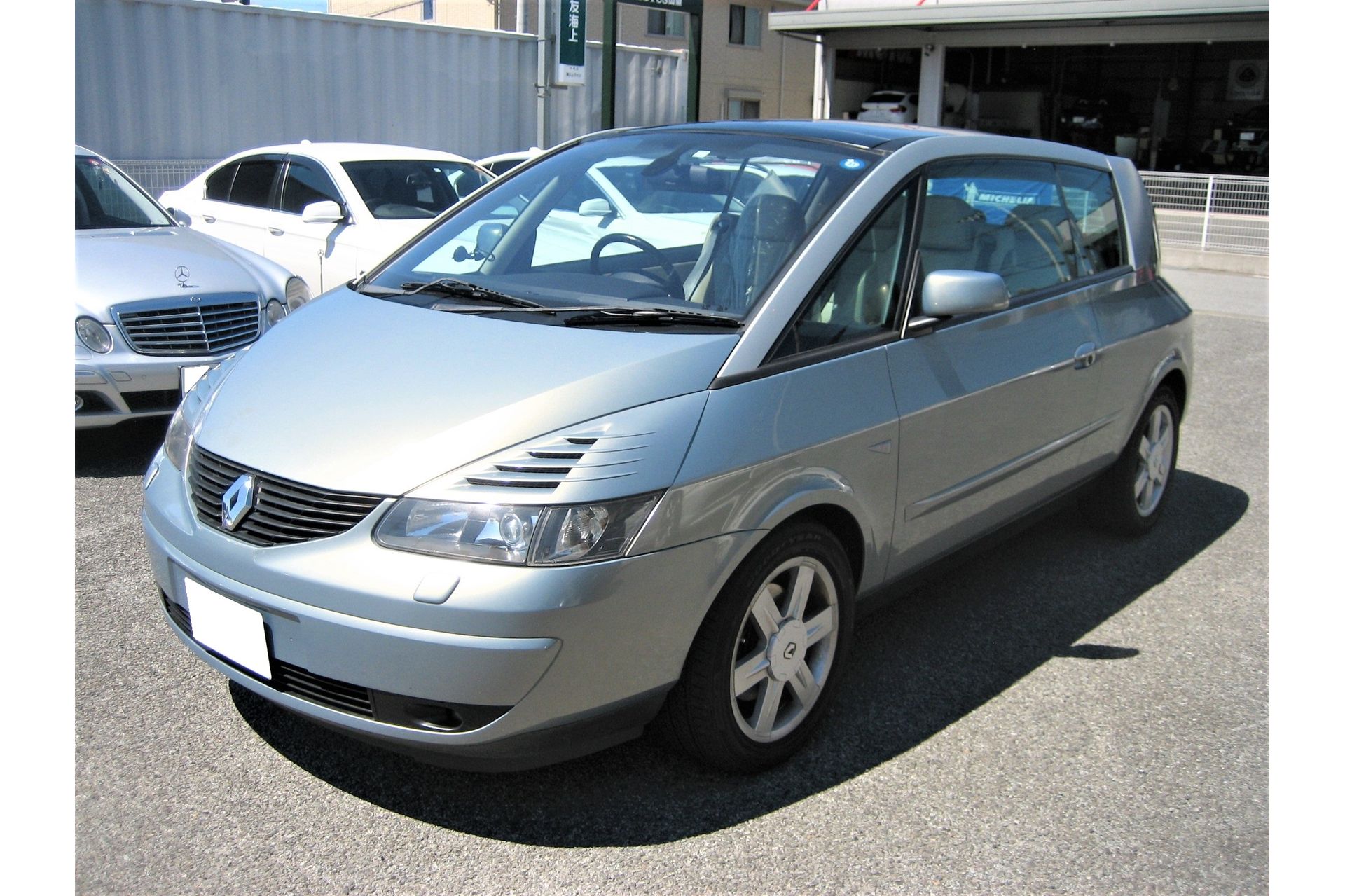 ルノー山梨エムライン