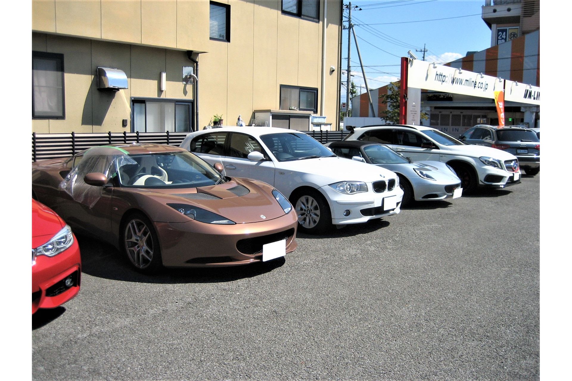 活気ある月末 山梨の輸入車専門店エムライン 山梨で高品質な中古車販売 買取サービスを提供する店舗のブログはこちら