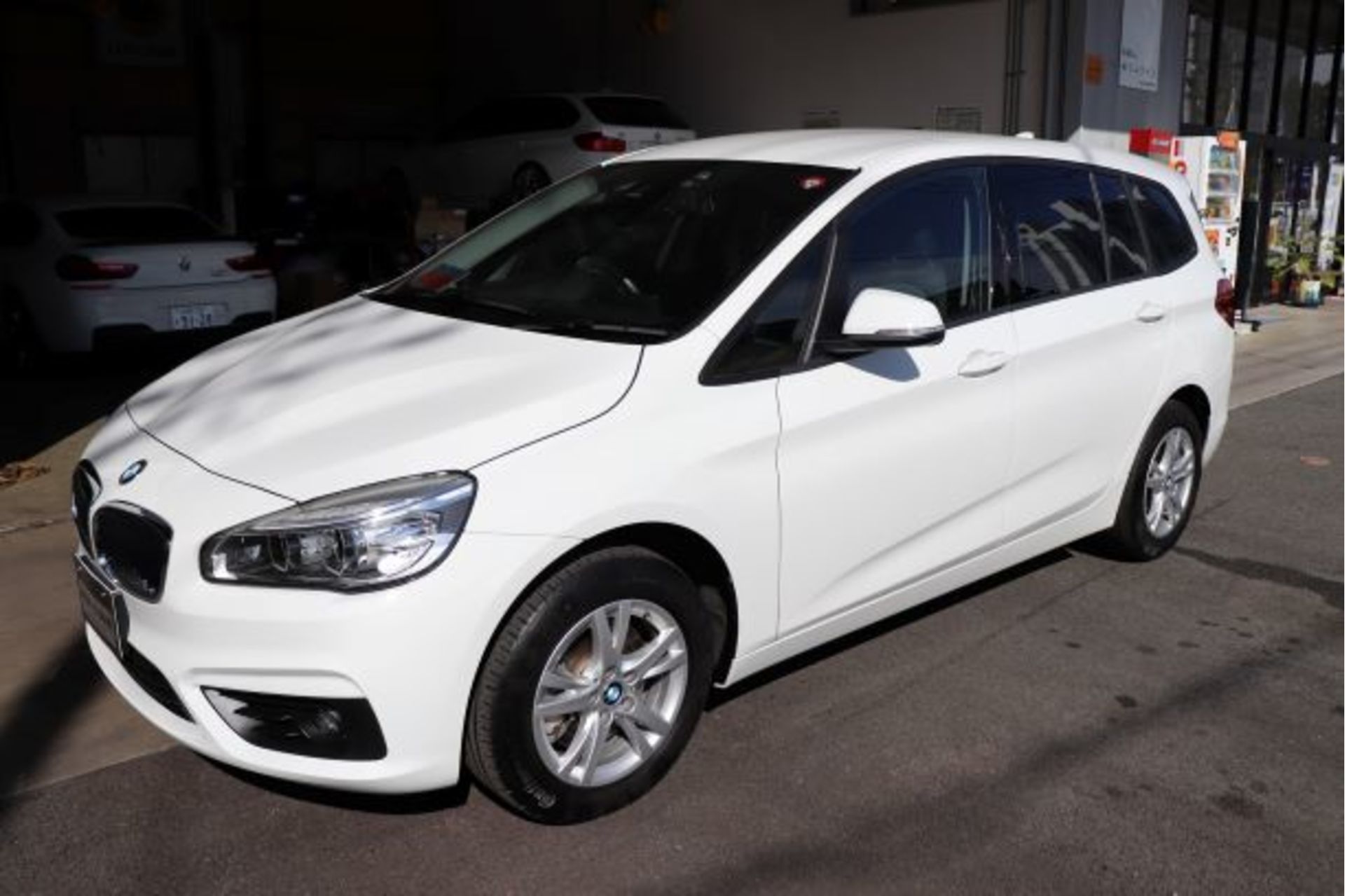 Bmw218iグランツアラーご成約頂きました 山梨でbmwの新車 中古車ならエムライン 山梨で高品質な中古車 販売 買取サービスを提供する店舗のブログはこちら