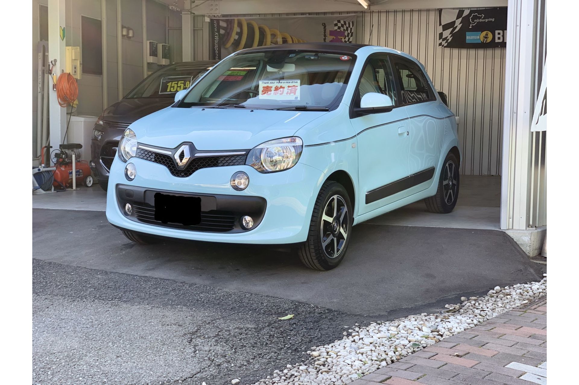 ルノー トゥインゴ キャンバストップ 納車完了しました 山梨でルノートゥインゴの事ならエムライン