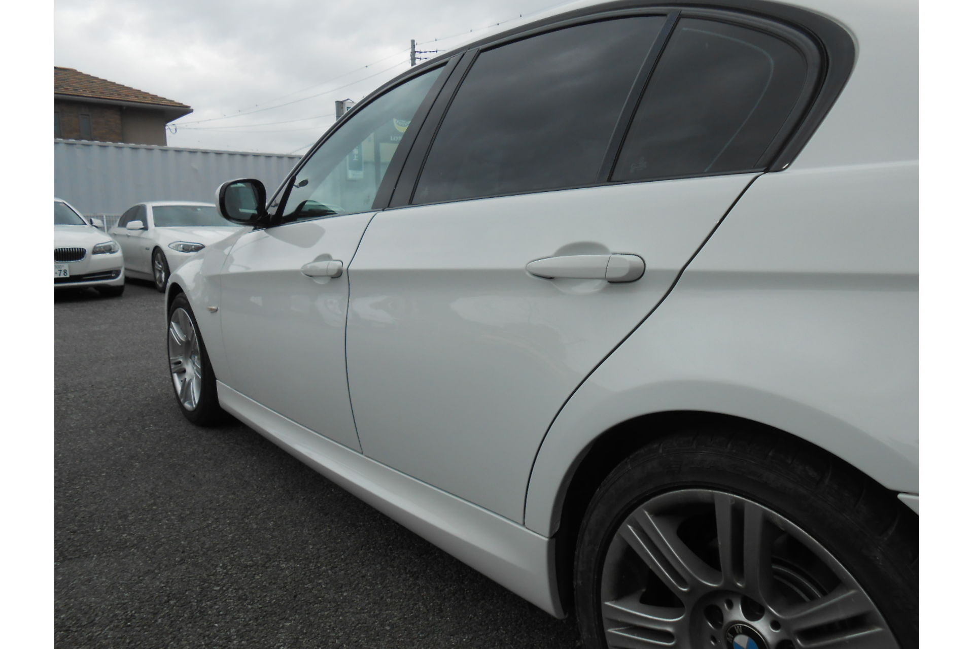 山梨で輸入車の鈑金塗装ならエムラインにお任せ その２