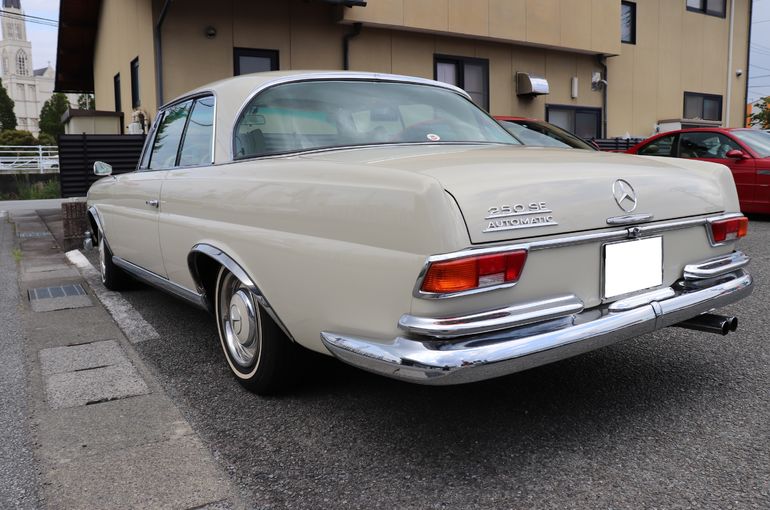 G様 1968年 メルセデス・ベンツ250SE AUTOMATIC！