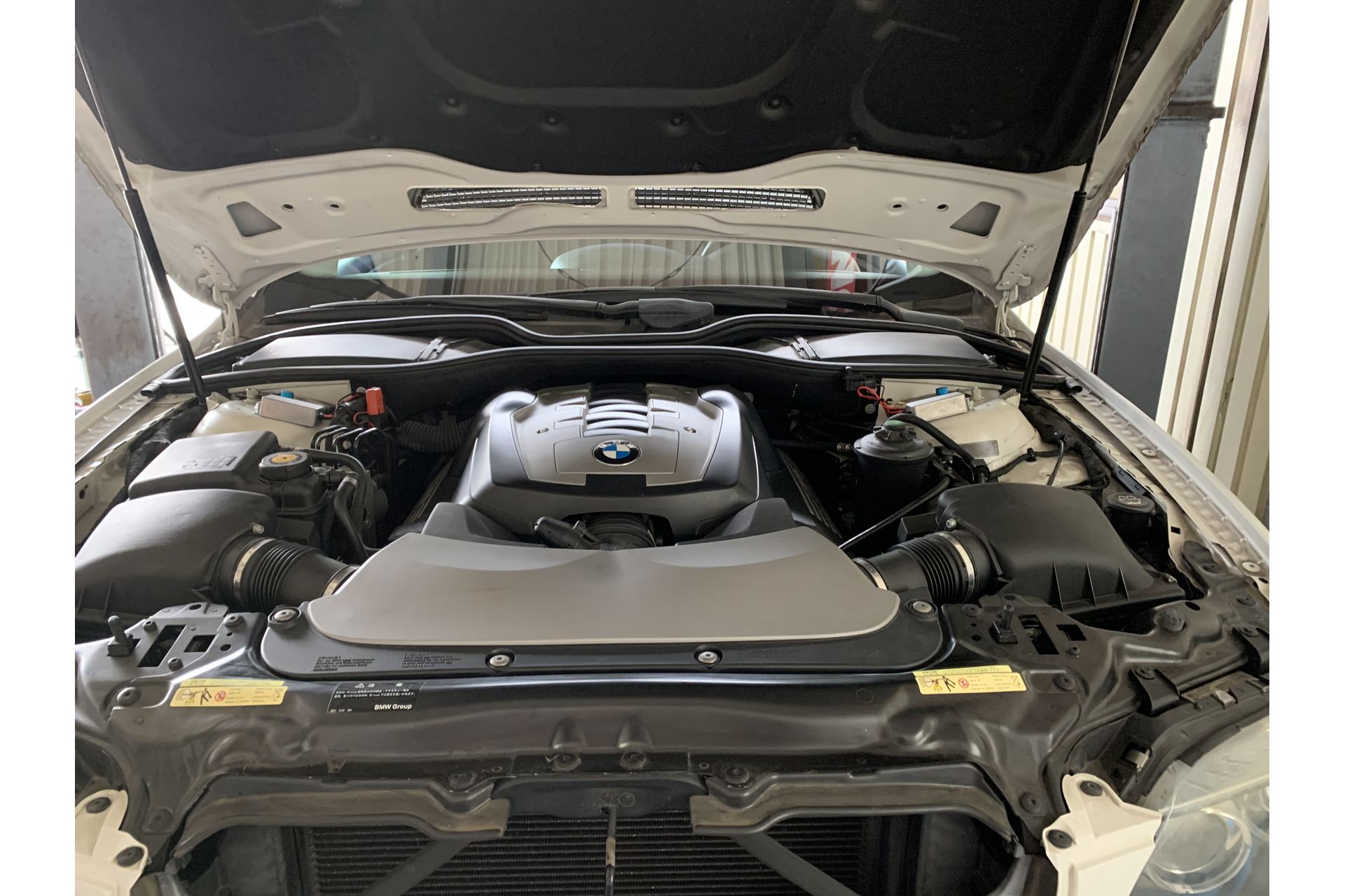 BMW ABA-HL48 E65　オイル漏れ修理