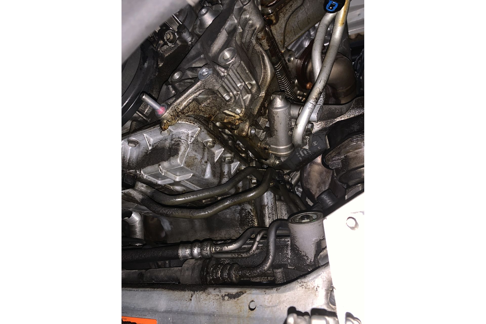 BMW ABA-HL48 E65　オイル漏れ修理