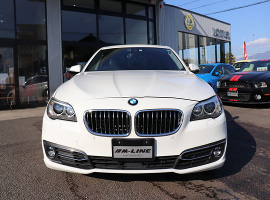 BMW523ｄラグジュアリーの写真