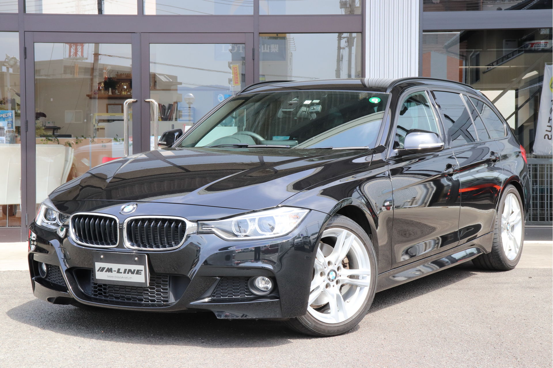 BMW、中古車、3シリーズ、山梨