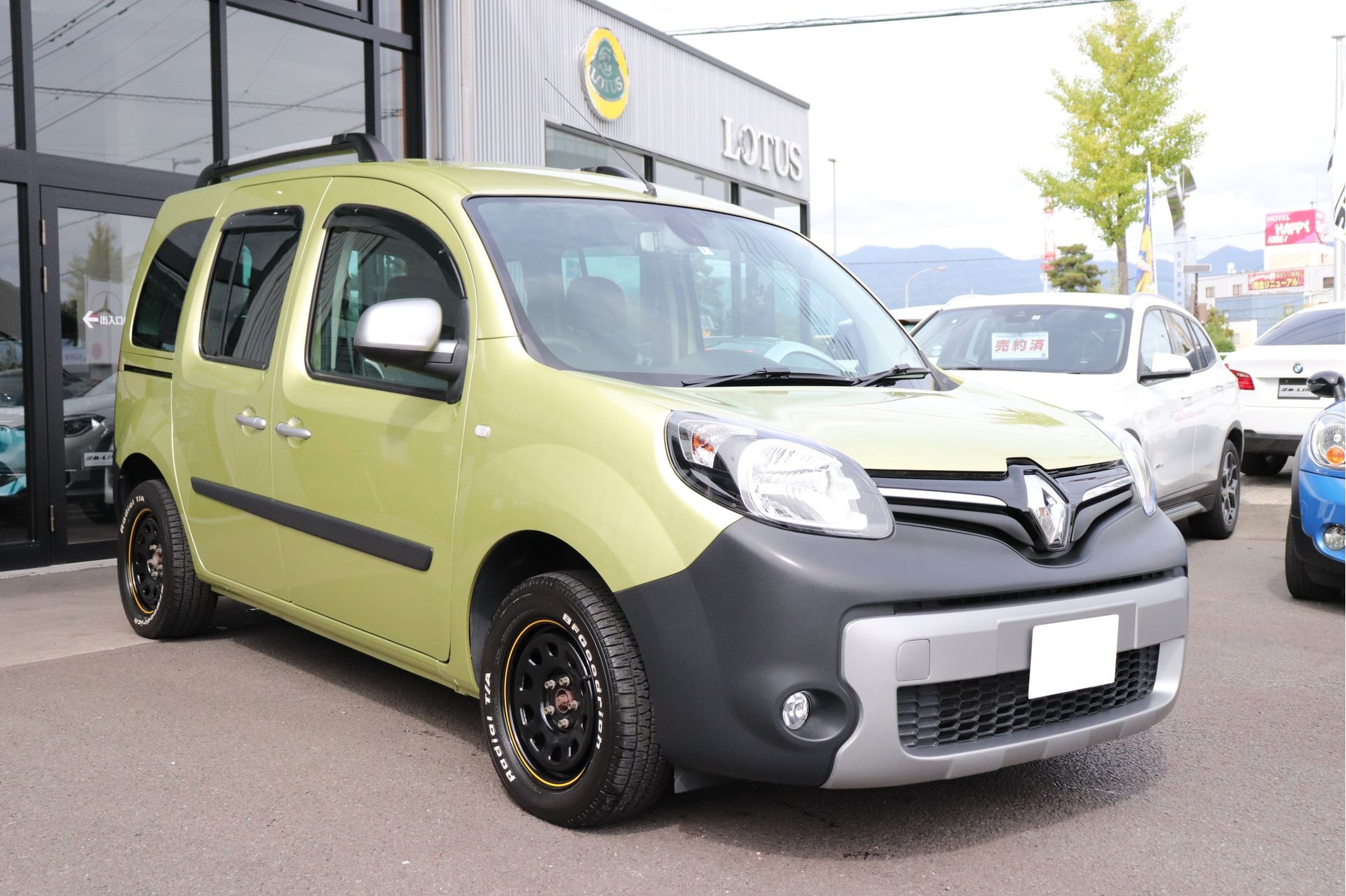 ルノーカングー納車させて頂きました 山梨県でルノー 中古車 ならエムライン