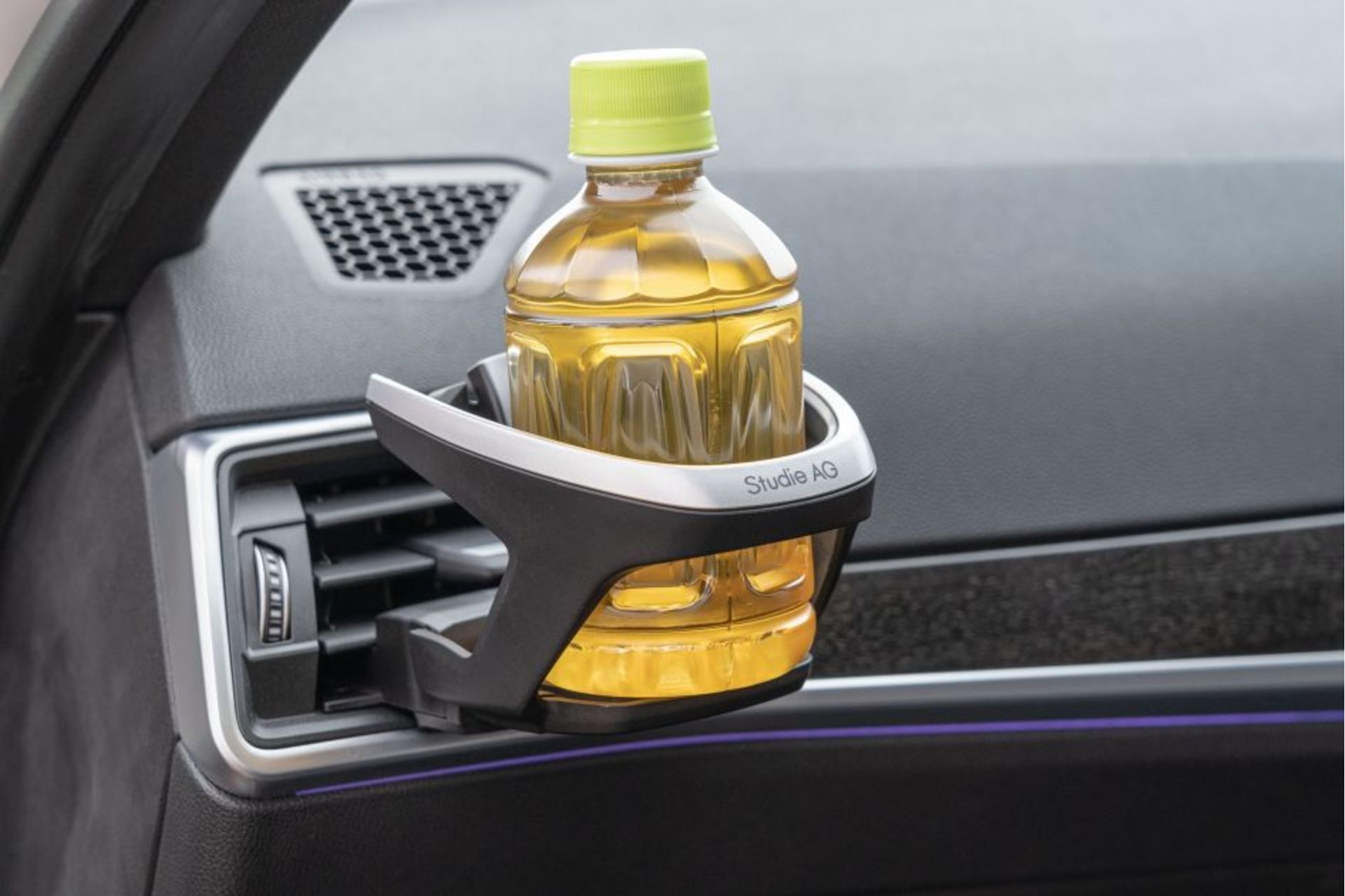 BMW、G20-G21-x3-x4ドリンクホルダー