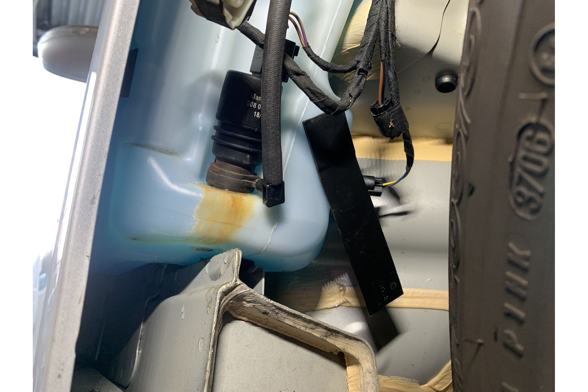 市場 ベンツ ウォッシャー液 W215 R170 Cl500 レベルセンサー Cl600 Cl55 R171