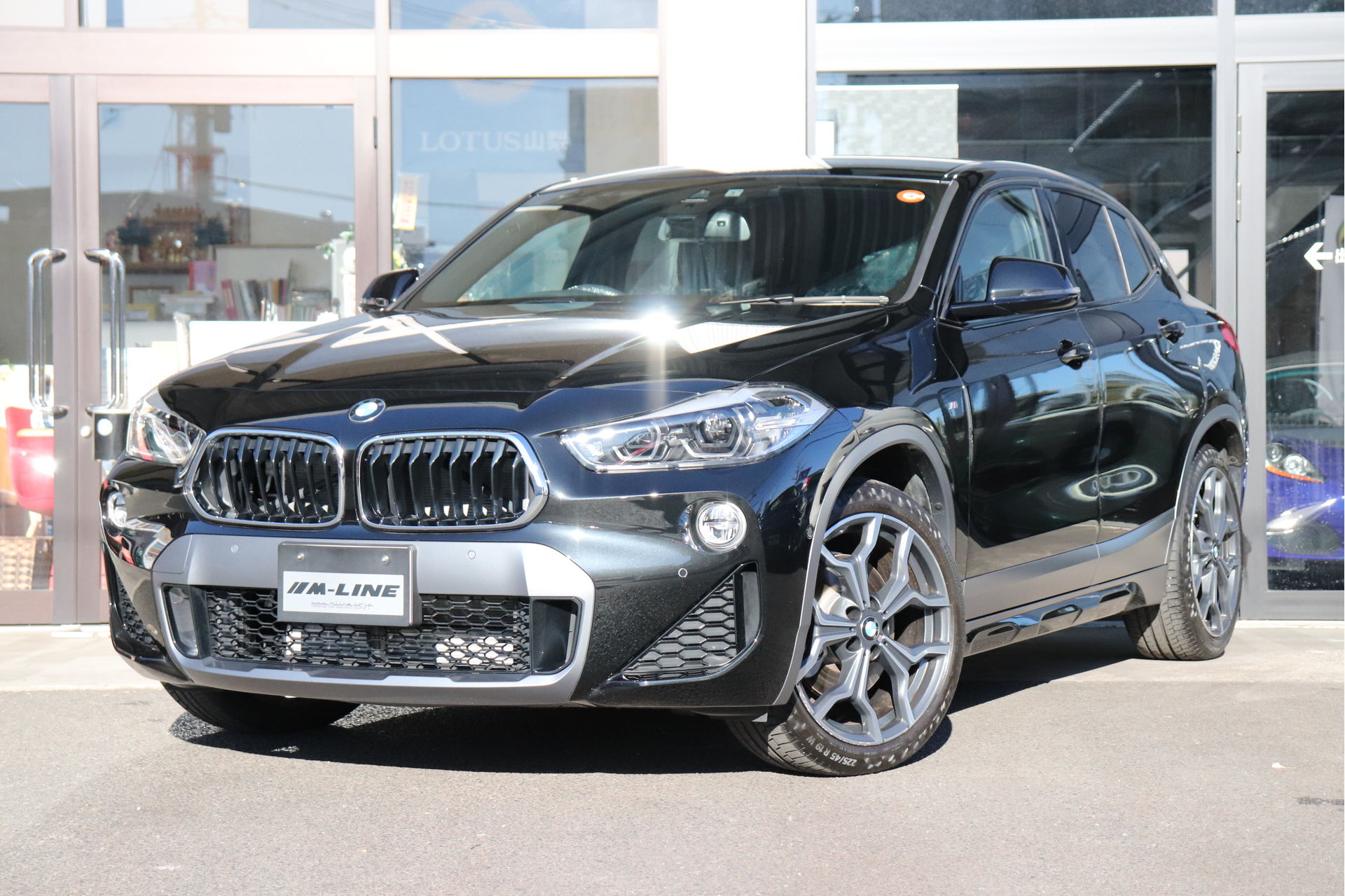 山梨　輸入車　エムライン　BMW 4WD Mスポーツ