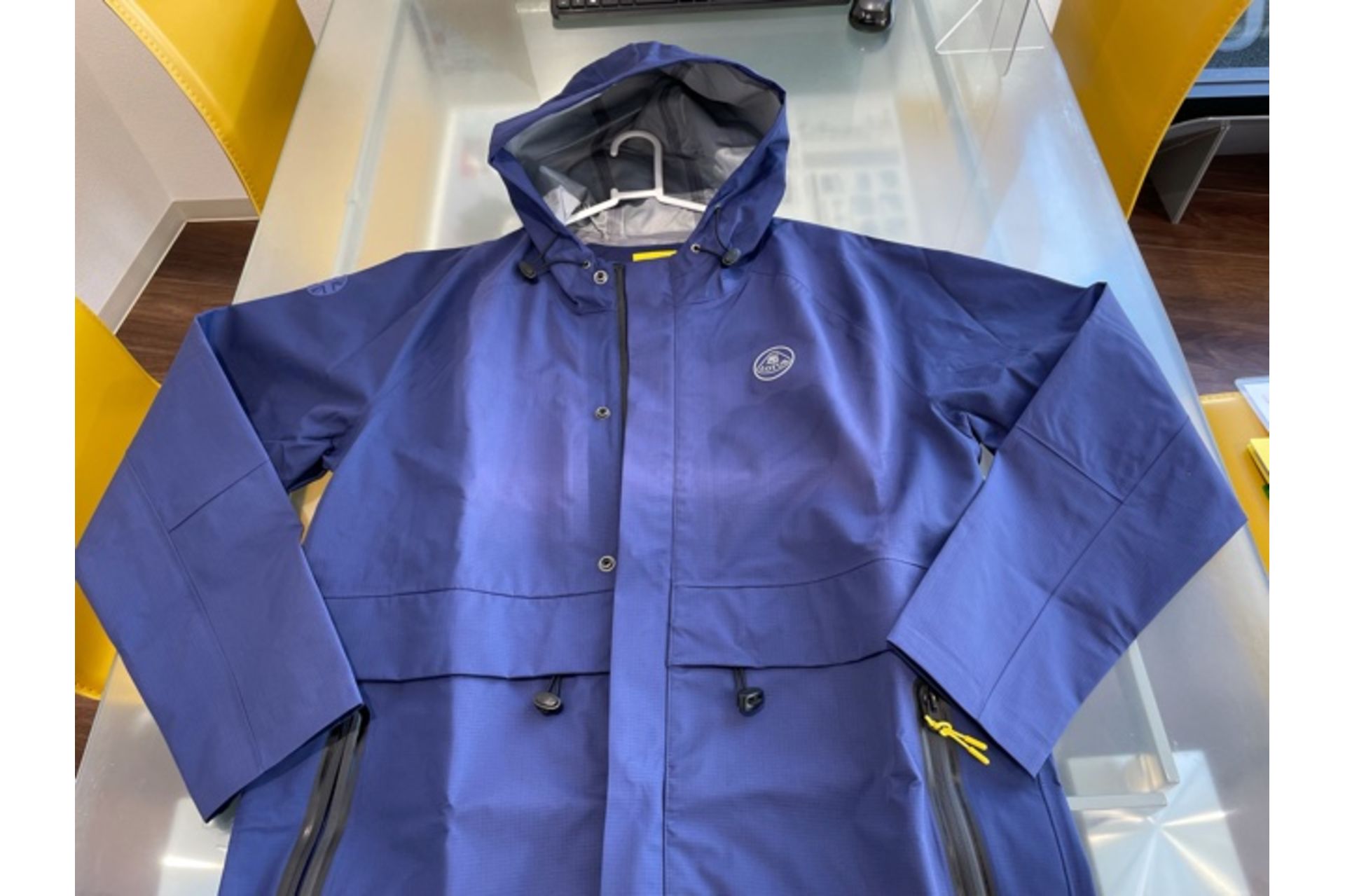 山梨　輸入車　エムライン　ロータス　ディーラー　2シーター　オープン　スポーツカー　グッズ