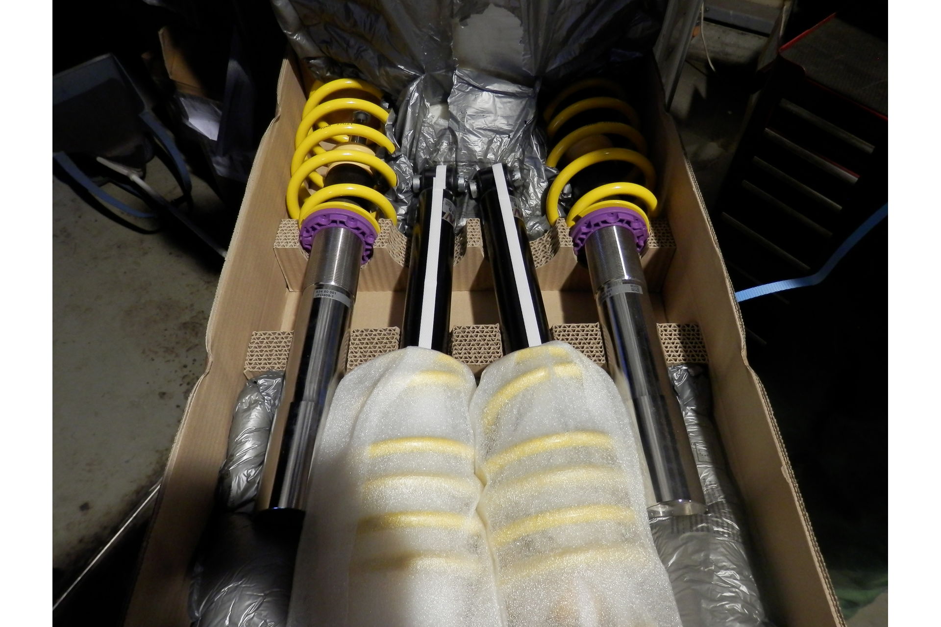 アウディ Tt Kw車高調取付