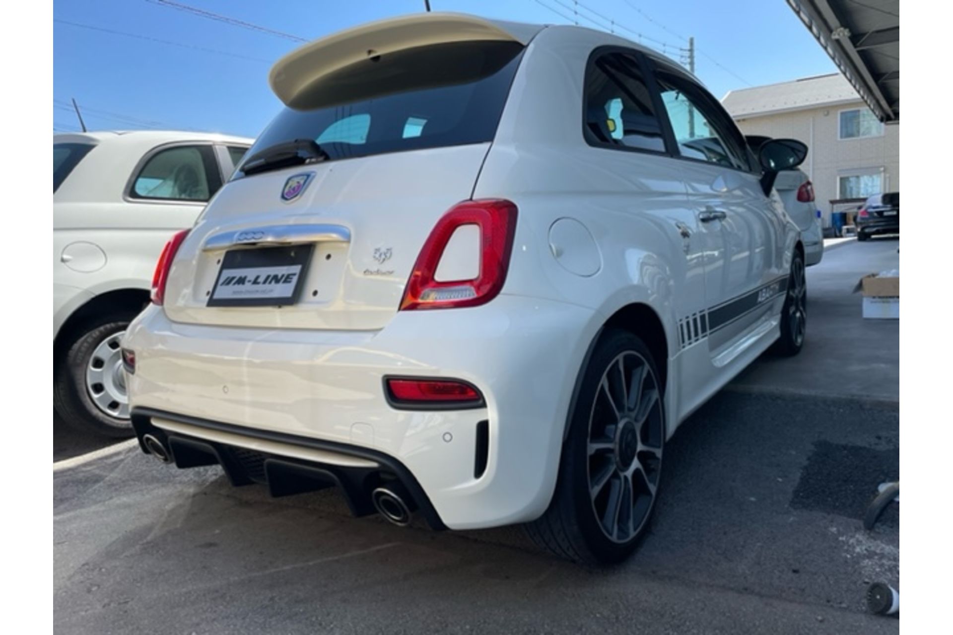 山梨　輸入車　エムライン　FIAT アバルト