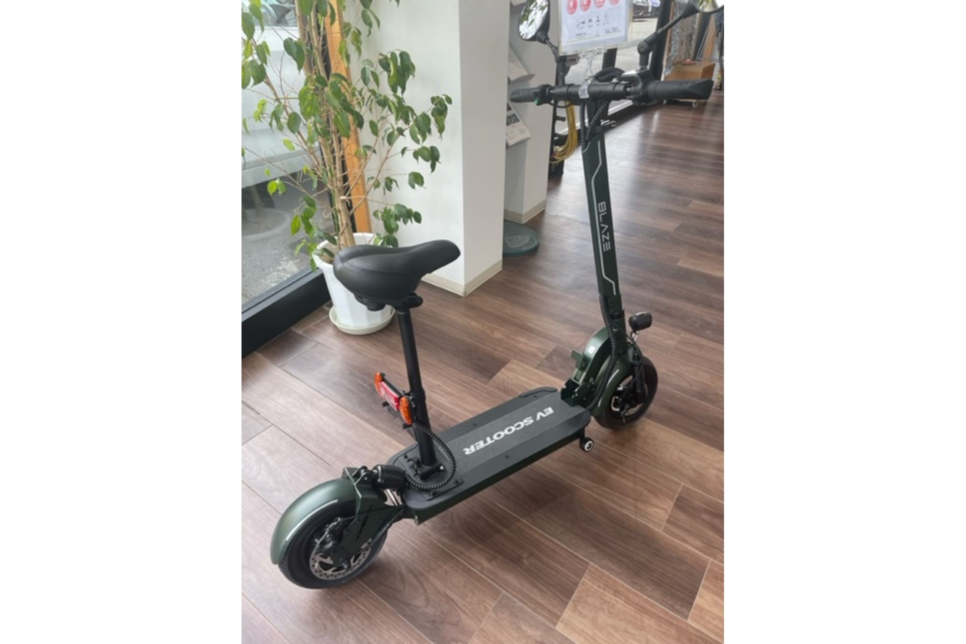 　輸入山梨車　エムライン　電動バイク　BLAZE