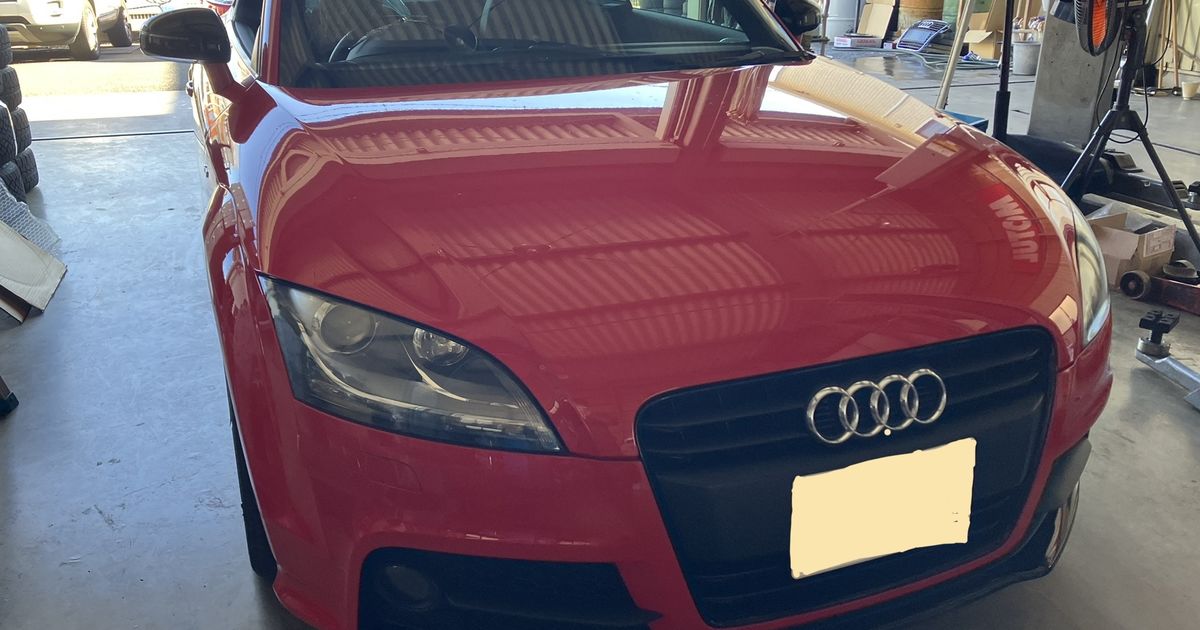AUDI TT テールライト異常修理