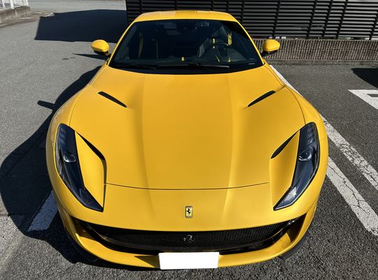 フェラーリ812スーパーファスト