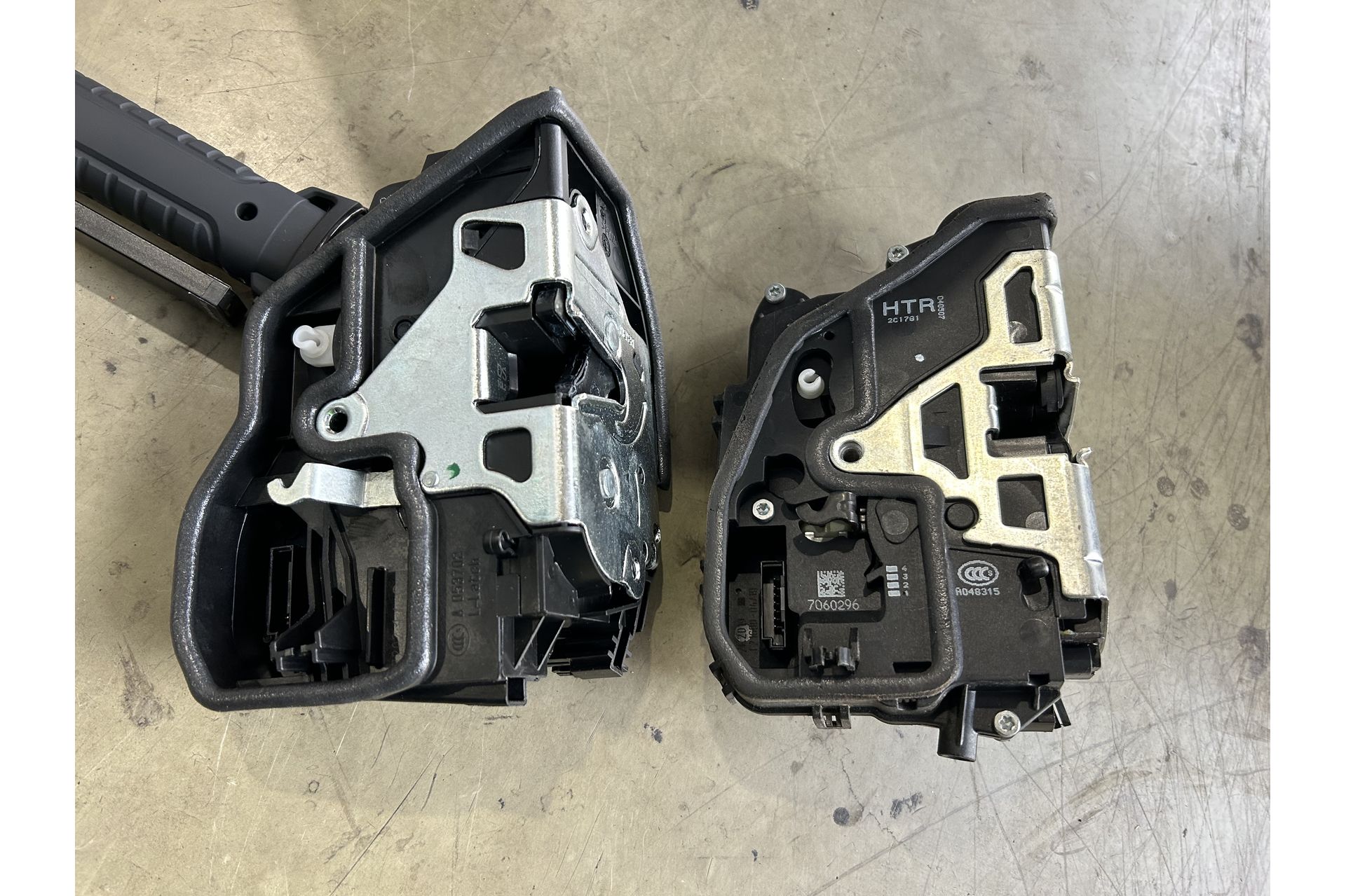 BMW 3シリーズ（E90） ドアロックアクチュエーター交換！