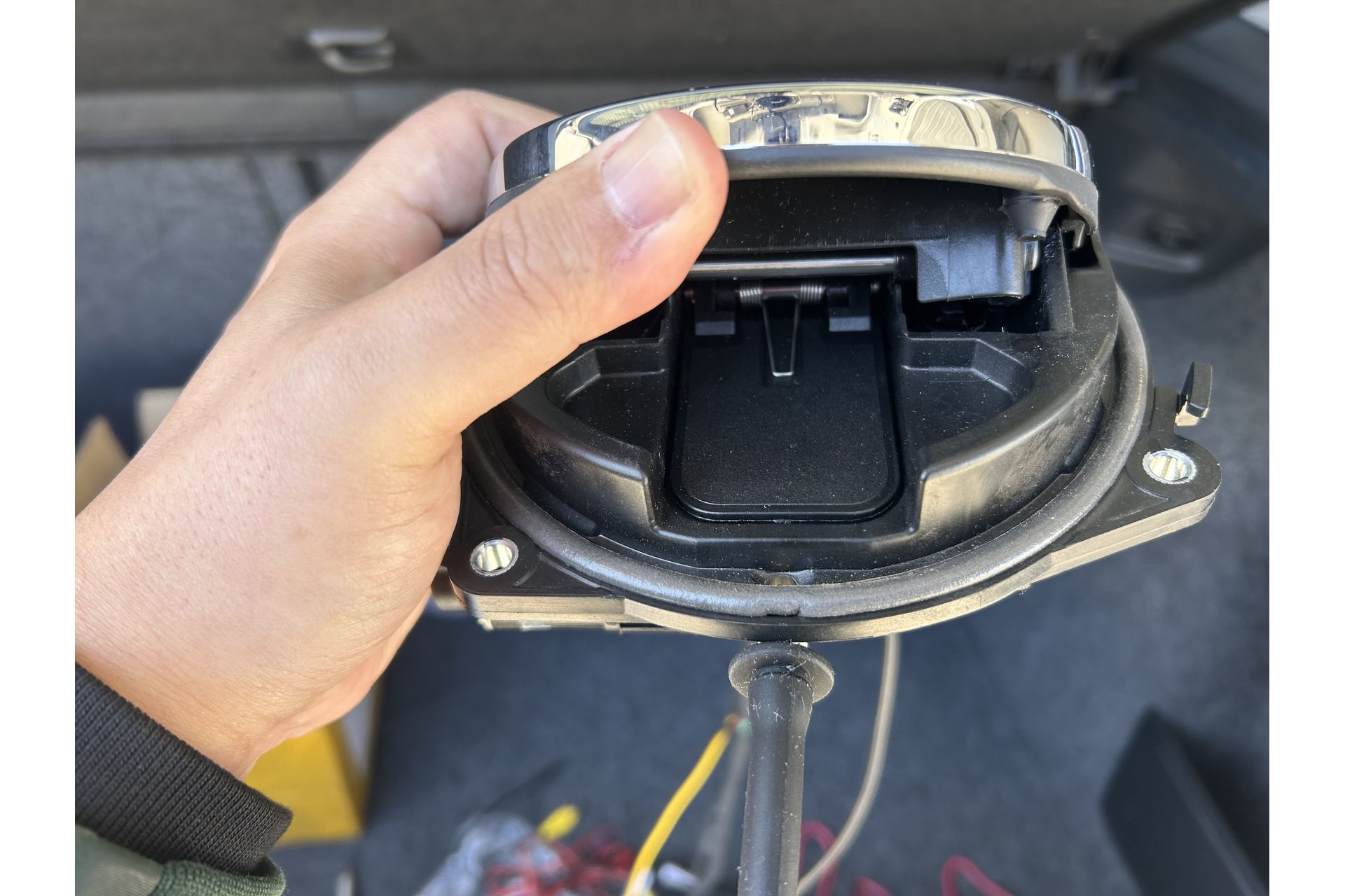 VW ゴルフ バックカメラ取付 山梨でフォルクスワーゲンの事なら！