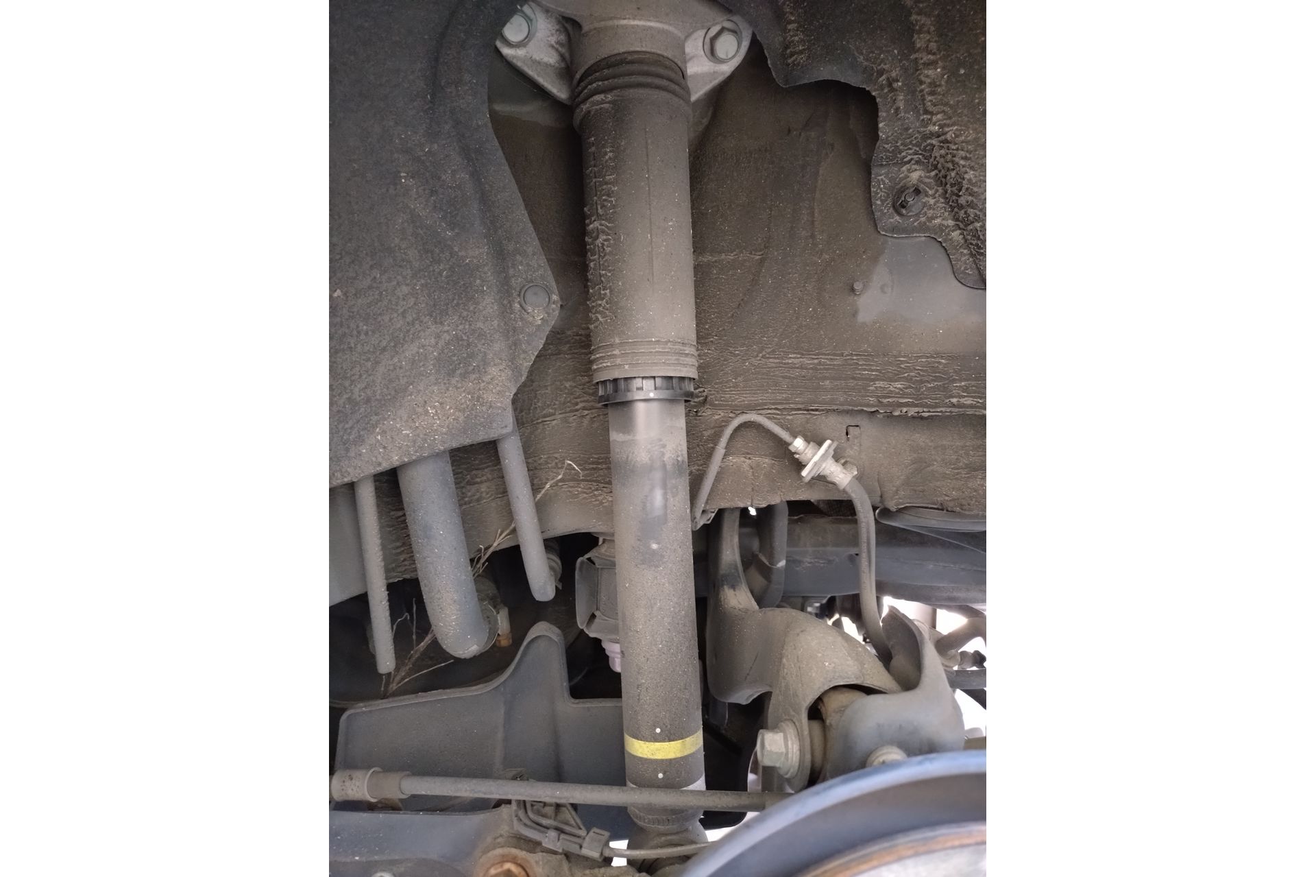 50プリウス リアショック トヨタ 50プリウス リヤショックアブソーバー スタビリンク交換